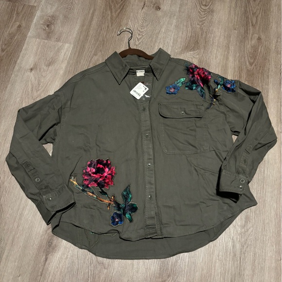 New We The Free by Free People Velvet Roses Green Utility Military Shirt Top - Picture 5 of 13